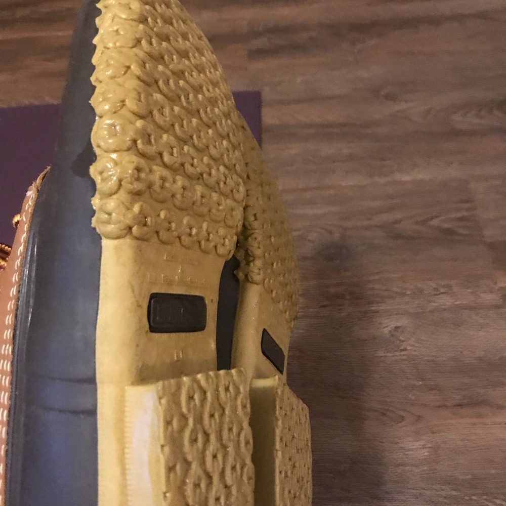 Women’s L.L. Bean Duck Boots - Picture 4 of 4